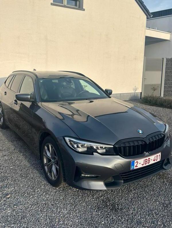 BMW 318i Touring Sport, Auto's, BMW, Particulier, 3 Reeks, Sportpakket, Benzine, Euro 6, Break, 5 deurs, Automaat, Zilver of Grijs