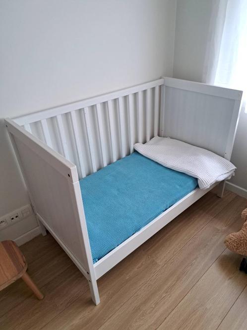 2 in 1 Babybed Sundvik ikea, Kinderen en Baby's, Babywiegjes en Ledikanten, Gebruikt, Ledikant, Ophalen