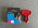 Spikes 12mm Kalenji + sleutel, Sport en Fitness, Ophalen of Verzenden, Nieuw, Spikes