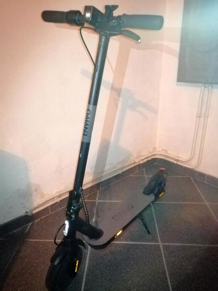 Trottinette électrique Envivo - Bon état, Vélos & Vélomoteurs, Trottinettes, Comme neuf, Step électrique (E-scooter), Enlèvement