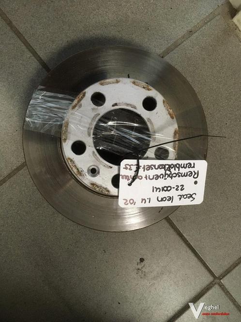 Seat Leon 1.4 '02 remschijven + blokken, Auto-onderdelen, Remmen en Aandrijving, Gebruikt, Ophalen of Verzenden