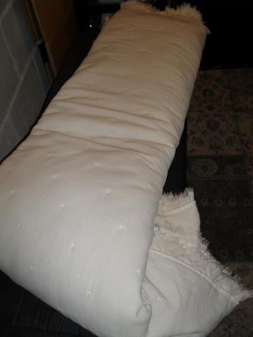 Grote bedsprei 260x260 beschikbaar voor biedingen