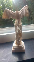 Albasten beeldje van de overwinning van Samothrace 15 cm Gri, Antiek en Kunst, Ophalen of Verzenden