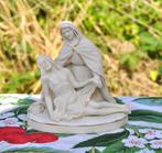 statue la pieta en biscuit numeroté 1465, Antiek en Kunst, Antiek | Religieuze voorwerpen, Ophalen of Verzenden