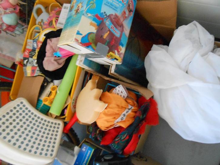 brocante choses diverses et en vrac à donner 6 photos  LIRE, Divers, Divers Autre, Utilisé, Enlèvement