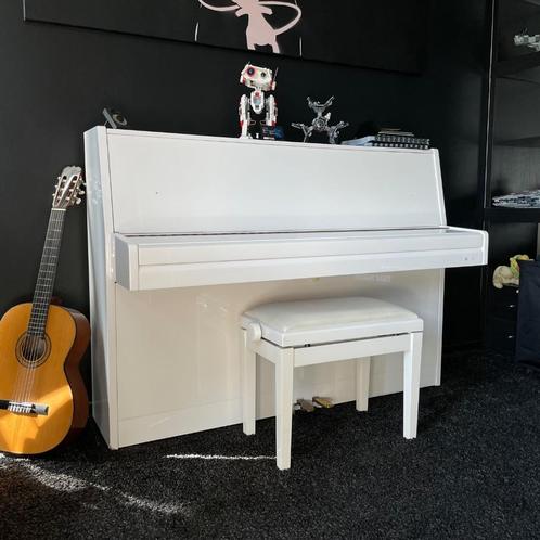 Piano Blanc Samick SU-108P + Tabouret blanc, Musique & Instruments, Pianos, Utilisé, Piano, Blanc, Brillant, Enlèvement