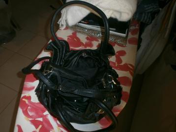 Sac à main a bandoulière noir multipoches beschikbaar voor biedingen