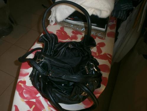 Sac à main a bandoulière noir multipoches, Handtassen en Accessoires, Tassen | Schoudertassen, Gebruikt, Overige merken, Zwart