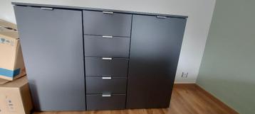Commode beschikbaar voor biedingen