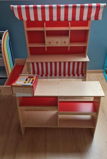 Speelgoedwinkel hout met kleurrijke kassa beschikbaar voor biedingen