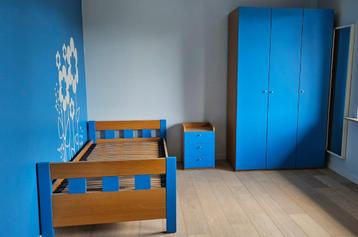 Toffe jeugdslaapkamer beschikbaar voor biedingen
