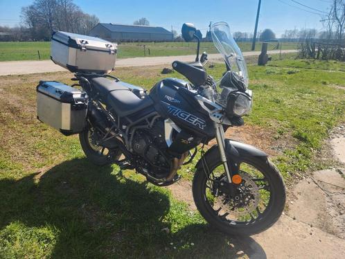 Triumph tiger 800  in nieuwstaat, Motoren, Motoren | Triumph, Particulier, Toermotor, 3 cilinders, ABS, Cruise Control, Handvatverwarming