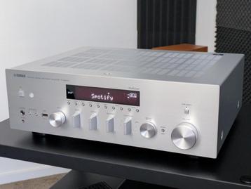 Yamaha R-N803D, WiFi stereo receiver in nieuwstaat met doos beschikbaar voor biedingen
