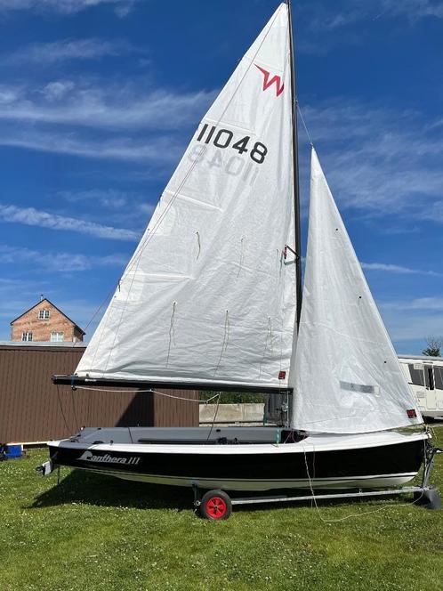 Te koop zeilboot, Watersport en Boten, Open zeilboten, Zo goed als nieuw, Overige typen, 3 tot 6 meter, Polyester, Buitenboordmotor