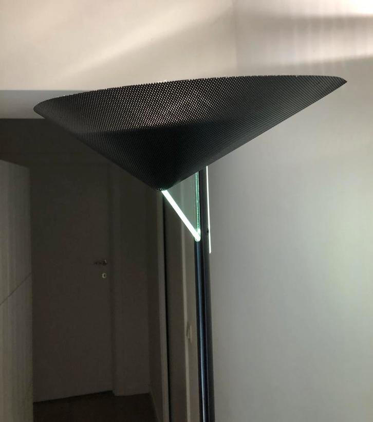 Lampadaire vintage Antonangeli Illuminazione ‘80s, Antiquités & Art, Antiquités | Éclairage, Enlèvement
