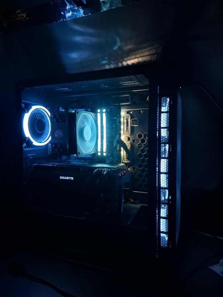 gaming pc, Computers en Software, Desktop Pc's, Gebruikt, 4 Ghz of meer, SSD, 16 GB, Met videokaart, Gaming, Ophalen