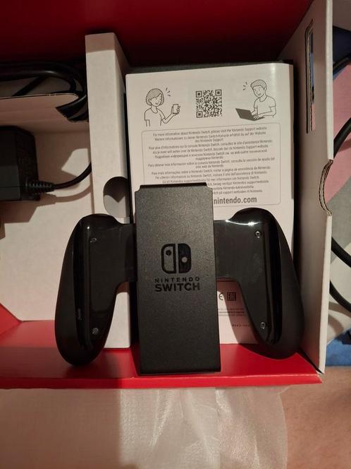 Switch OLED + Hogwarts Legacy + Beschermhoesje, Games en Spelcomputers, Spelcomputers | Nintendo Switch, Nieuw, Switch OLED, Ophalen