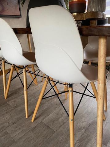 Stoelen stijl eames  beschikbaar voor biedingen
