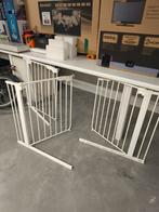 3 Barrière bébé  - 45€ les trois.