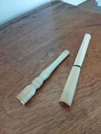 Deux "fume cigarette "  très anciens en ivoire., Ophalen of Verzenden
