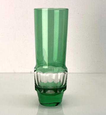 Vase Art Déco en cristal vert taillé