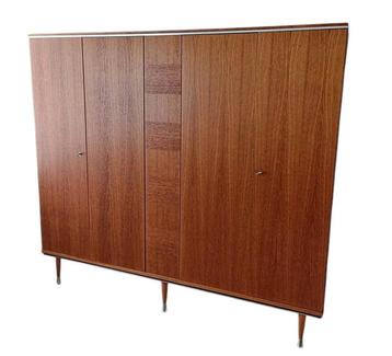 Vintage retro kleerkast  beschikbaar voor biedingen