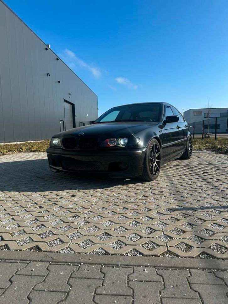 Bmw e46 330i, Autos, BMW, Particulier, Série 3, Essence, Berline, 5 portes, Boîte manuelle, Noir, Noir, Propulsion arrière, Enlèvement