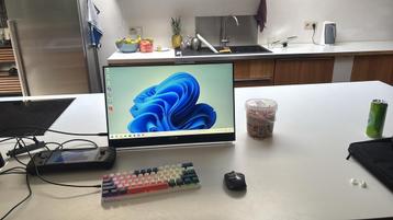Ecran 22 pouces mobile Asus Ips 100hz avec pied bureau beschikbaar voor biedingen