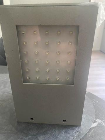Buitenverlichting 8 stuks  beschikbaar voor biedingen