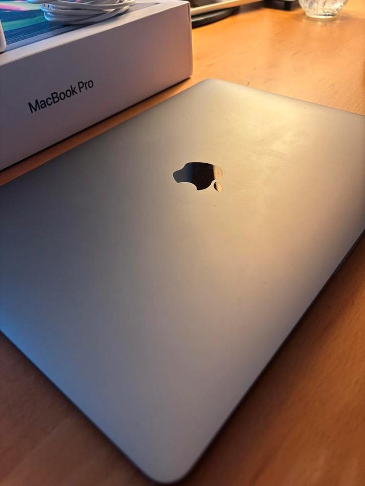 MacBook Pro 2022, Computers en Software, Apple Macbooks, Zo goed als nieuw, MacBook, 13 inch, Ophalen