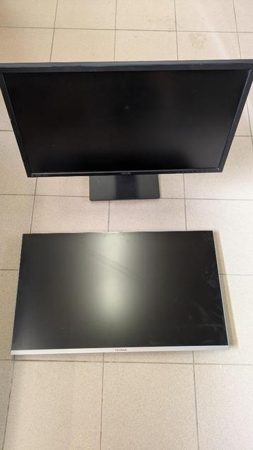 2 ecrans HS 28'' et 32" ( (pour bricoleurs) beschikbaar voor biedingen