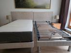 2 lits 90 cm avec sommier réglable avec commande, Enlèvement, 90 cm, Réglable