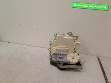 SERRURE DE PORTE AVANT DROITE A4 Avant (B8) (8J0837016C), Utilisé, Droite, Audi