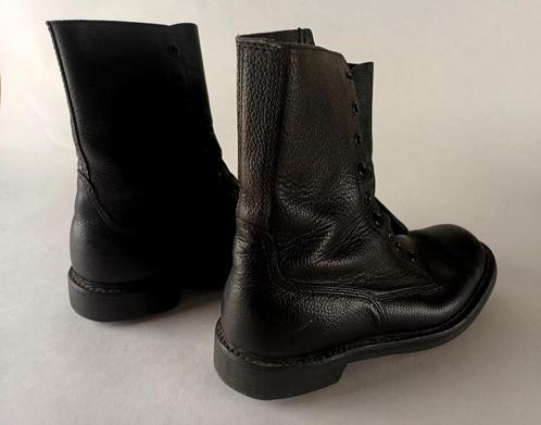 Boots leger 'Rugak' - maat 43, Verzamelen, Militaria | Algemeen, Overige soorten, Kleding of Schoenen, Ophalen of Verzenden