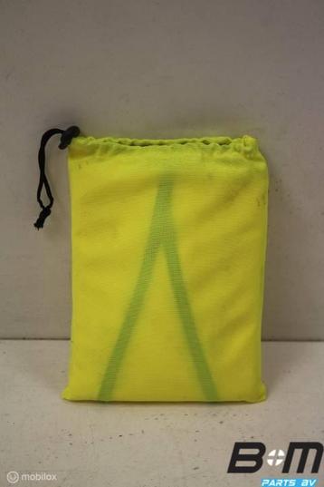 Veiligheidsvestje beschikbaar voor biedingen