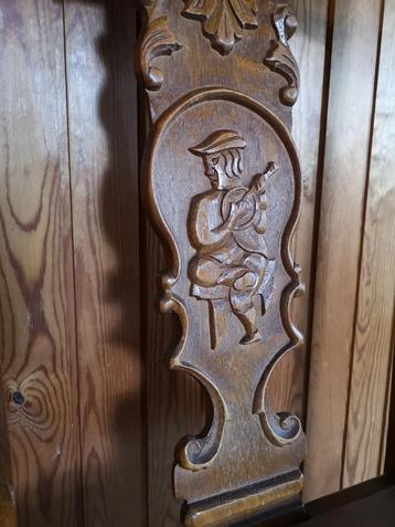 Eetkamer in Vlaamse/Bruegel stijl 'Tijl en Nele' beschikbaar voor biedingen