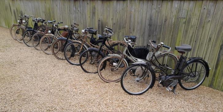 10 stuks Mobylette AV3 jaren '50
 (liefhebber/verzamelaar), Fietsen en Brommers, Brommers | Oldtimers, Puch, Ophalen