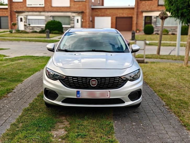 Fiat Tipo hatchback - benzine 1.3 - grijs, Auto's, Fiat, Particulier, Tipo, ABS, Airconditioning, Bluetooth, Centrale vergrendeling