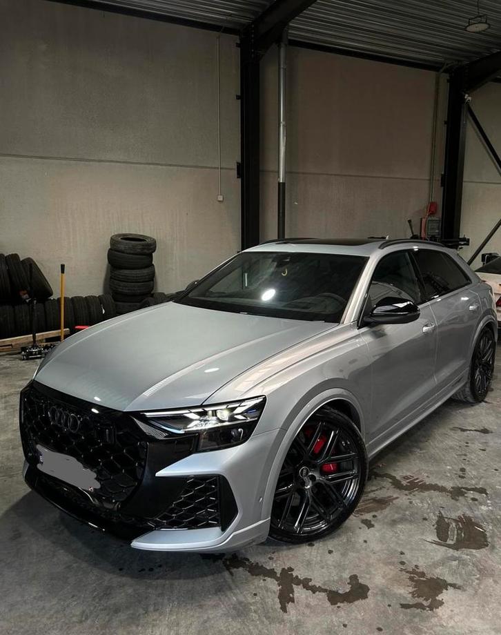 AUDI RSQ8 PERFORMANCE, Autos, Audi, Entreprise, Quattro, Alarme, Essence, Euro 6, SUV ou Tout-terrain, 5 portes, Automatique, Argent ou Gris