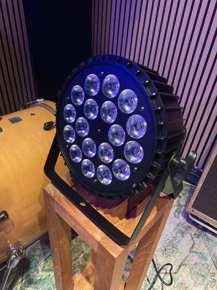 4x LED Par RGBW DMX (200W) – nieuw in doos – 3+1 bundel, Musique & Instruments, Lumières & Lasers, Neuf, Lumières, Commande sonore