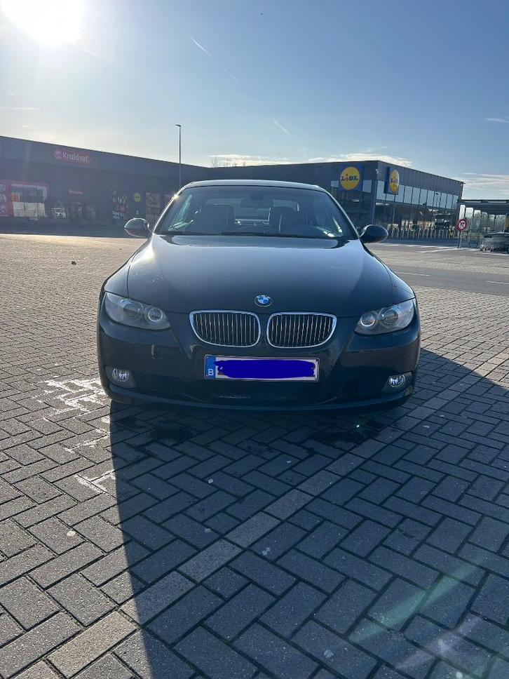 BMW 320I e93, Autos, BMW, Particulier, Série 3, ABS, Phares directionnels, Régulateur de distance, Airbags, Air conditionné, Alarme