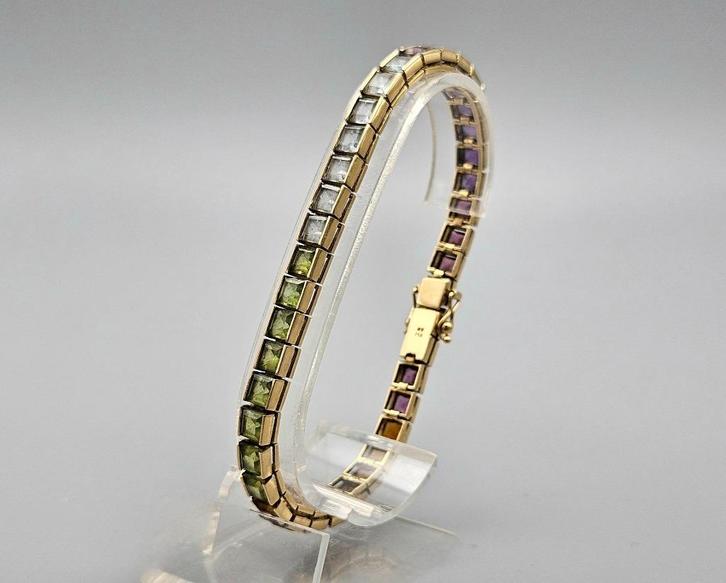 Vintage gouden armband met meerder edelstenen . 2025/18, Handtassen en Accessoires, Armbanden, Zo goed als nieuw, Goud, Overige kleuren