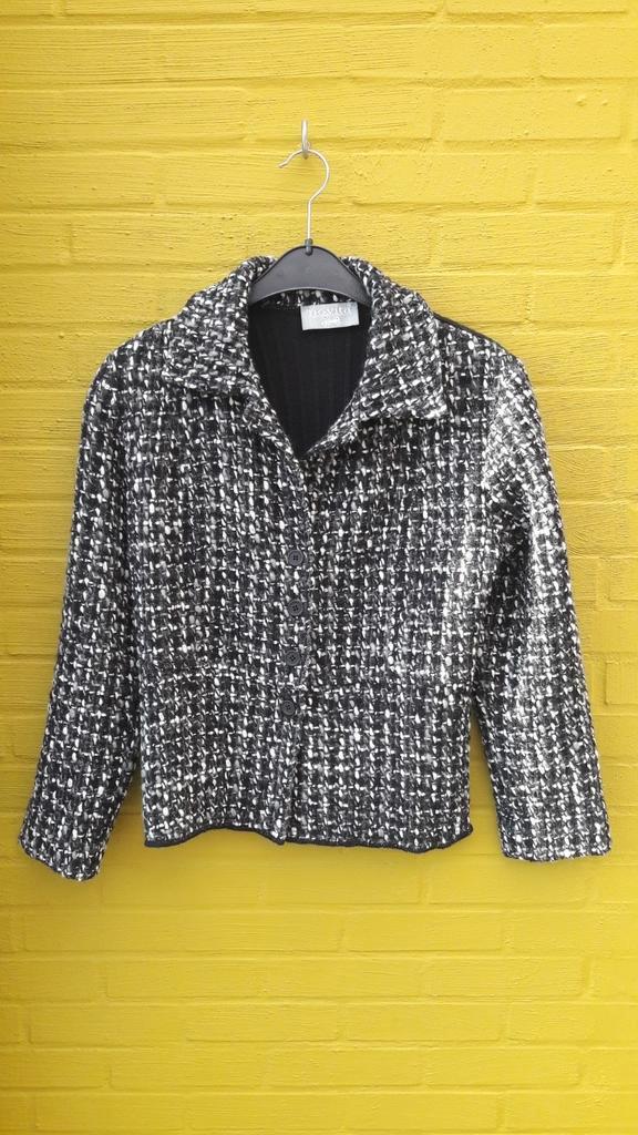 Kort wintervestje merk Novita, M....Nieuw, Kleding | Dames, Jasjes, Kostuums en Pakken, Zo goed als nieuw, Maat 38/40 (M), Wit