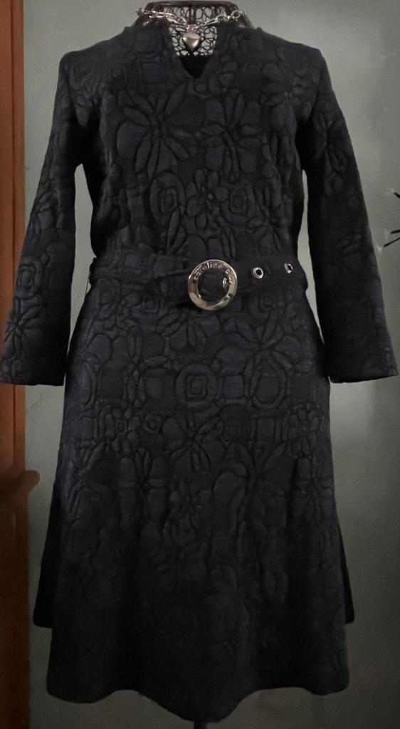 Caroline Biss 36 Prachtige stijlvolle jurk Nieuw, Kleding | Dames, Jurken, Nieuw, Maat 36 (S), Blauw, Ophalen of Verzenden