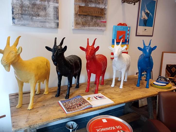 Sweetlove William cloned goat, Antiek en Kunst, Kunst | Beelden en Houtsnijwerken, Ophalen