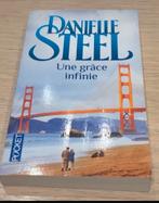 Livre Danielle Stell «  Une grâce infinie », Comme neuf