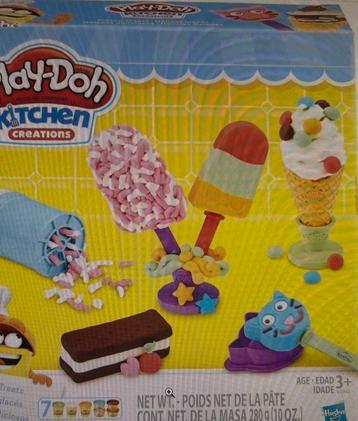 Play Doh ijsjes, koekjes, met plasticine beschikbaar voor biedingen