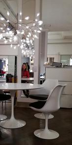 Mid-century tulipe stoelen en tafels Eero Saarinen, Huis en Inrichting, Ophalen of Verzenden, Zo goed als nieuw