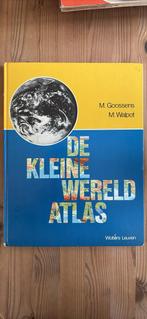 De kleine wereld atlas uit 1984, Boeken, Ophalen of Verzenden, Gelezen