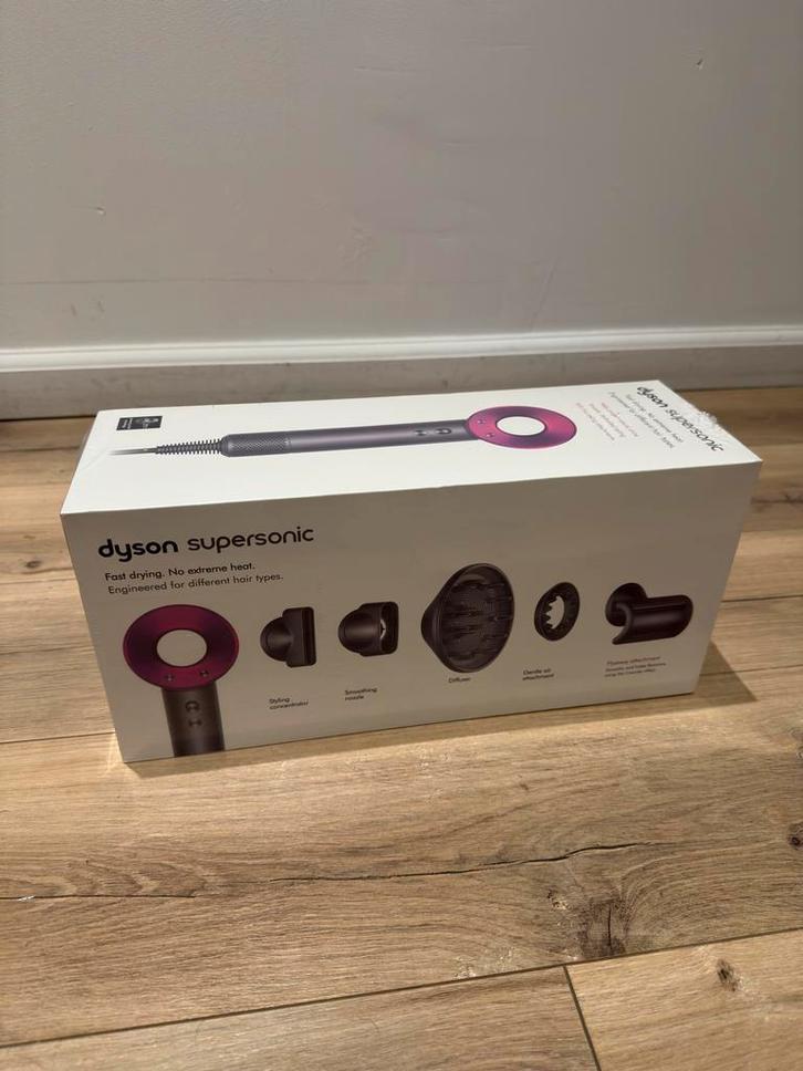 Dyson Supersonic HD08, Handtassen en Accessoires, Uiterlijk | Haarverzorging, Nieuw, Ophalen